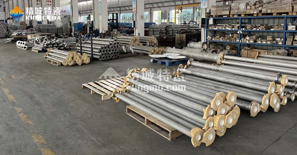 1xBET特瓷锂电池内衬陶瓷运送管道生产车间