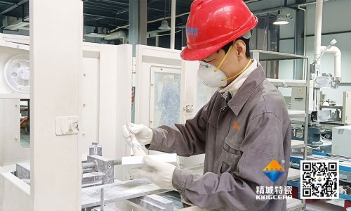 营销精英下车间，，，，，1xBET特瓷订单飙升迎交付岑岭