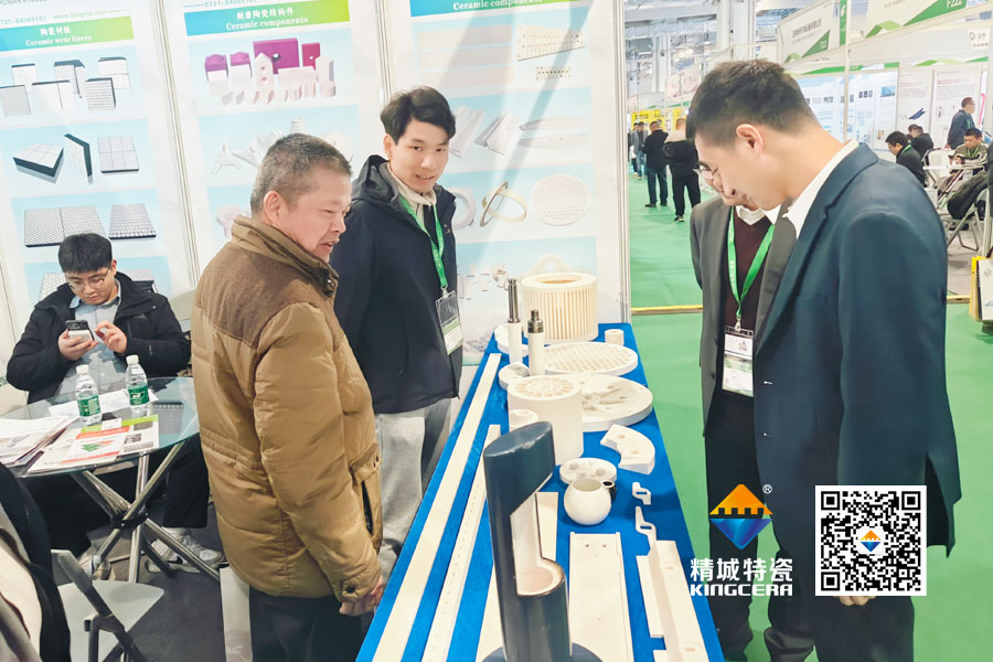 1xBET亮相2025年第17届国际先进陶瓷展